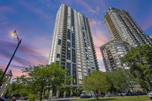 2500 N Lakeview Ave, Chicago, IL 60614 - Photo 1