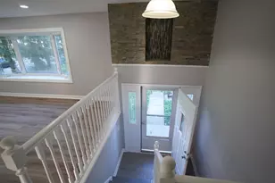 1501 N Freund Ave, McHenry, IL 60050 - Photo 3