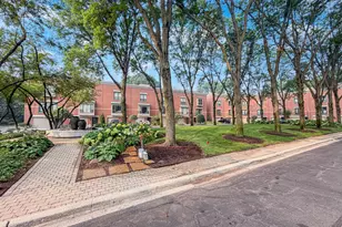 614 S Laflin St, Chicago, IL 60607 - Photo 25