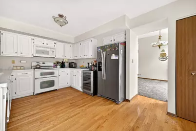 1675 Napa Drive, Gurnee, IL 60031 - Photo 11
