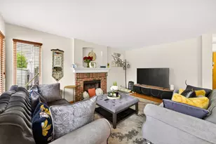1675 Napa Dr, Gurnee, IL 60031 - Photo 7