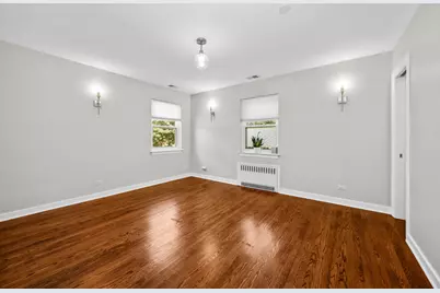 7730 S Paxton Avenue, Chicago, IL 60649 - Photo 5