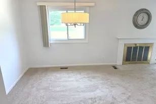 1440 Blackburn St, Wheaton, IL 60189 - Photo 7