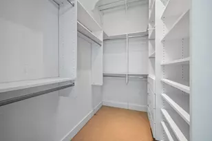 110 W Superior St, Chicago, IL 60654 - Photo 25
