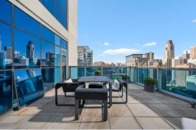 110 W Superior Street #2603, Chicago, IL 60654 - Photo 7