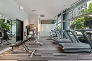 110 W Superior St, Chicago, IL 60654 - Photo 47