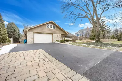 120 E 8th Street, Hinsdale, IL 60521 - Photo 31