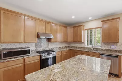 385 Marshall Ash Street, Bolingbrook, IL 60490 - Photo 13