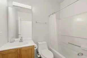 385 Marshall Ash St, Bolingbrook, IL 60490 - Photo 11