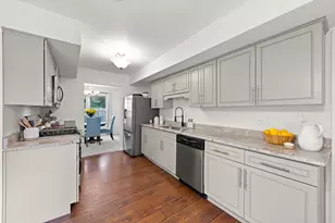 121 Newport Dr, Bolingbrook, IL 60440 - Photo 7