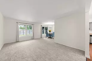 121 Newport Dr, Bolingbrook, IL 60440 - Photo 11