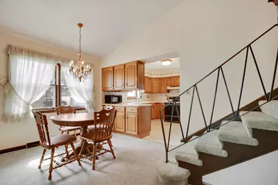 4513 W 102nd Street, Oak Lawn, IL 60453 - Photo 5