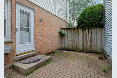 915 Hamlin Street, Evanston, IL 60201 - Photo 7