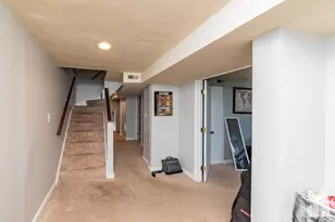 1456 W Irving Park Rd, Chicago, IL 60613 - Photo 5