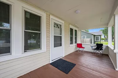 1006 S 4th Street, Aurora, IL 60505 - Photo 3