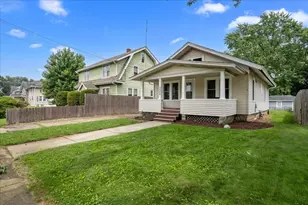 1006 S 4th St, Aurora, IL 60505 - Photo 1