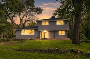 1401 Oakleaf Dr, Saint Anne, IL 60964 - Photo 1