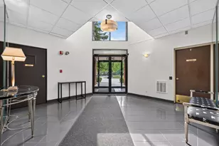 3110 Pheasant Creek Dr, Northbrook, IL 60062 - Photo 3