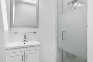 2347 W Altgeld St, Chicago, IL 60647 - Photo 11