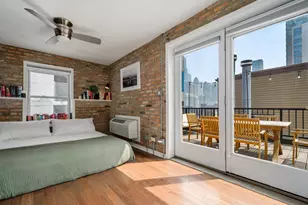 300 W Grand Ave, Chicago, IL 60654 - Photo 17
