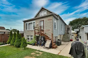 2632 N Moody Ave, Chicago, IL 60639 - Photo 1