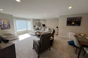 2600 Windsor Ln, Park Ridge, IL 60068 - Photo 3