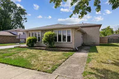 238 S Walnut Street, Glenwood, IL 60425 - Photo 3