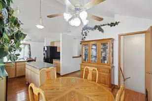 806 Edgerton Dr, Joliet, IL 60435 - Photo 7