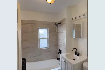 7621 S Saint Lawrence Avenue, Chicago, IL 60619 - Photo 33