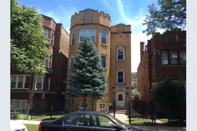6429 N Claremont Avenue #1, Chicago, IL 60645 - Photo 1