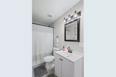 2253 N Stonehedge Court, Round Lake Beach, IL 60073 - Photo 23