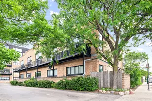 2620 N Clybourn Ave, Chicago, IL 60614 - Photo 1