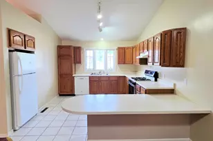 1136 Meadows Walk, Bourbonnais, IL 60914 - Photo 5