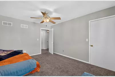 613 E 3rd Street #3, Lockport, IL 60441 - Photo 17