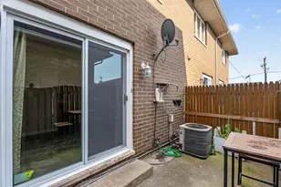 613 E 3rd St, Lockport, IL 60441 - Photo 27