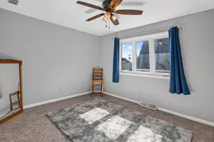 613 E 3rd St, Lockport, IL 60441 - Photo 19