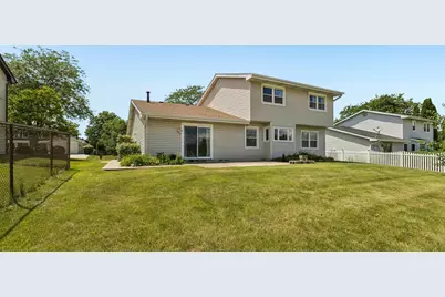 1105 E Point Drive, Schaumburg, IL 60193 - Photo 21