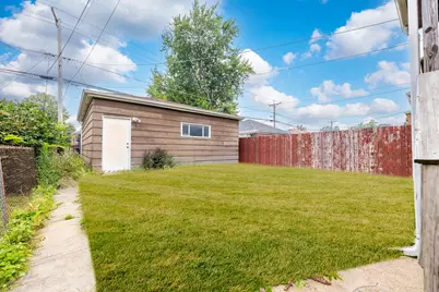 8918 S Merrill Avenue, Chicago, IL 60617 - Photo 21