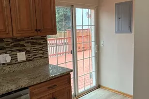 10647 Austin Ave, Chicago Ridge, IL 60415 - Photo 9