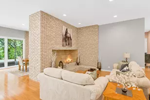 4 Far Hills Rd, Barrington Hills, IL 60010 - Photo 17