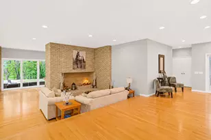 4 Far Hills Rd, Barrington Hills, IL 60010 - Photo 15