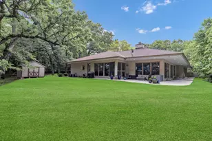 4 Far Hills Rd, Barrington Hills, IL 60010 - Photo 3