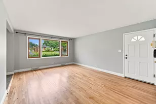 1113 S Haddow Ave, Arlington Heights, IL 60005 - Photo 5