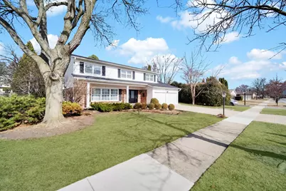 24 W Berkley Drive, Arlington Heights, IL 60004 - Photo 3