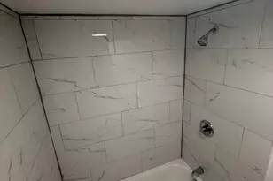 6429 N Claremont Ave, Chicago, IL 60645 - Photo 3