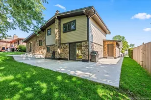 9039 Windsor Dr, Palos Hills, IL 60465 - Photo 25