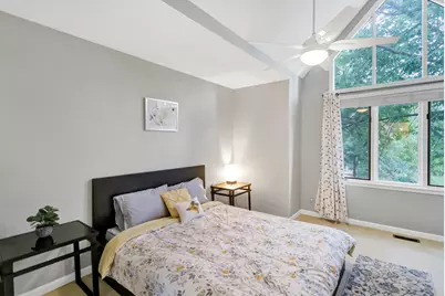 985 Chapel Court N, Glen Ellyn, IL 60137 - Photo 27