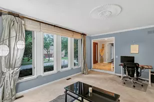 985 Chapel Ct N, Glen Ellyn, IL 60137 - Photo 5