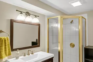 985 Chapel Ct N, Glen Ellyn, IL 60137 - Photo 37