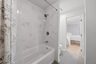 125 S Atherton Ct, Bloomingdale, IL 60108 - Photo 17
